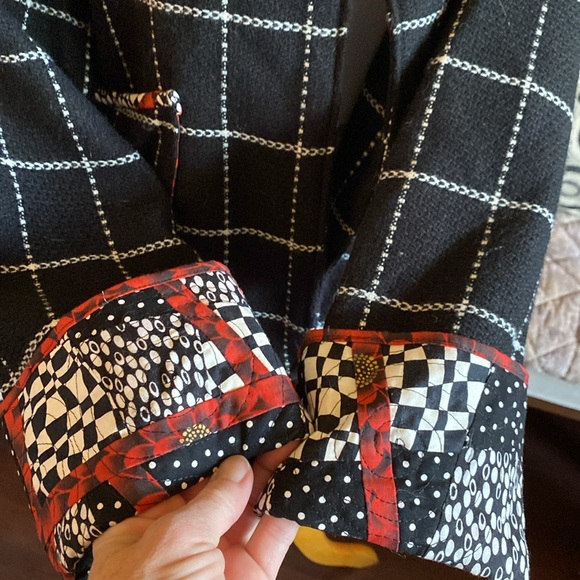ARTISAN made jacket. Short swing style. Black checked wool blend w cotton accent - Picture 4 of 12